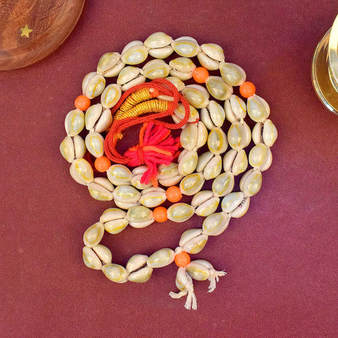 Kodi Mala Necklace – Traditional black thread necklace with multiple knots, worn for protection and spiritual significance. 
India’s Largest Pooja Accessories Brand - www.satvikworld.com