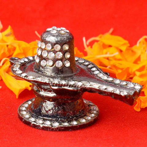 Stone Shivling designed for car dashboard, representing divine energy and spiritual protection during travel.  India’s Largest Pooja Accessories Brand – www.satvikworld.com
